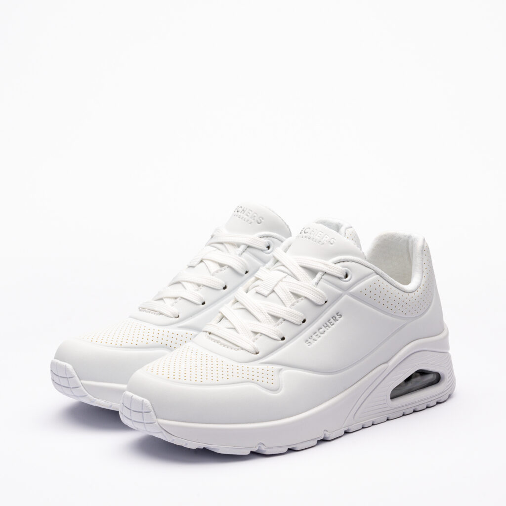 Tootefoto spordijalatsitest